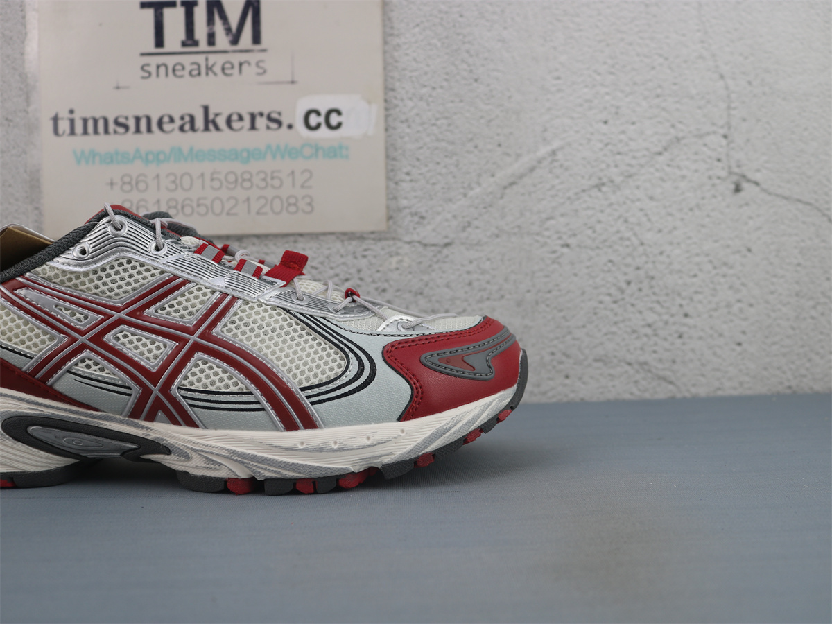 ASICS Gel Kahana TR V4 Red Silver 1203A585-100